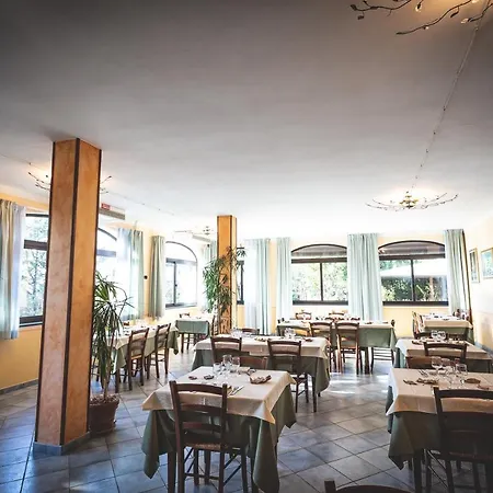 Hotell Ristorante Paradiso 3*